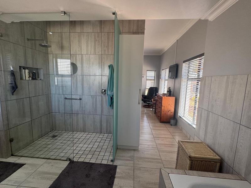 3 Bedroom Property for Sale in Hartenbos Western Cape